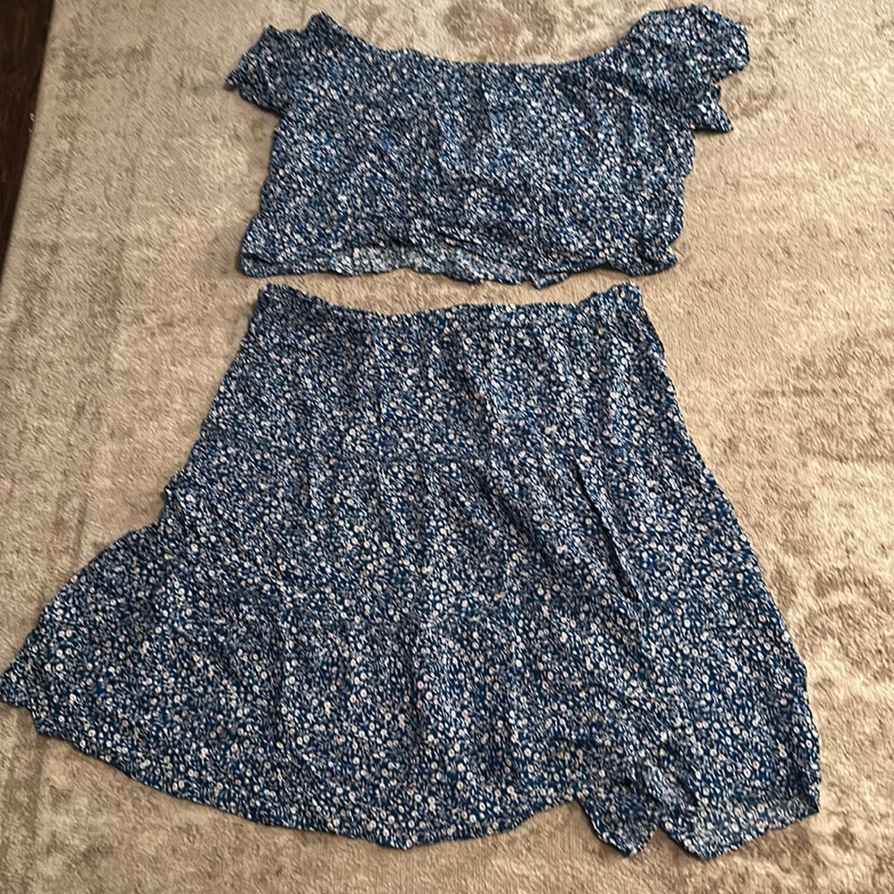 Crop skirt set​